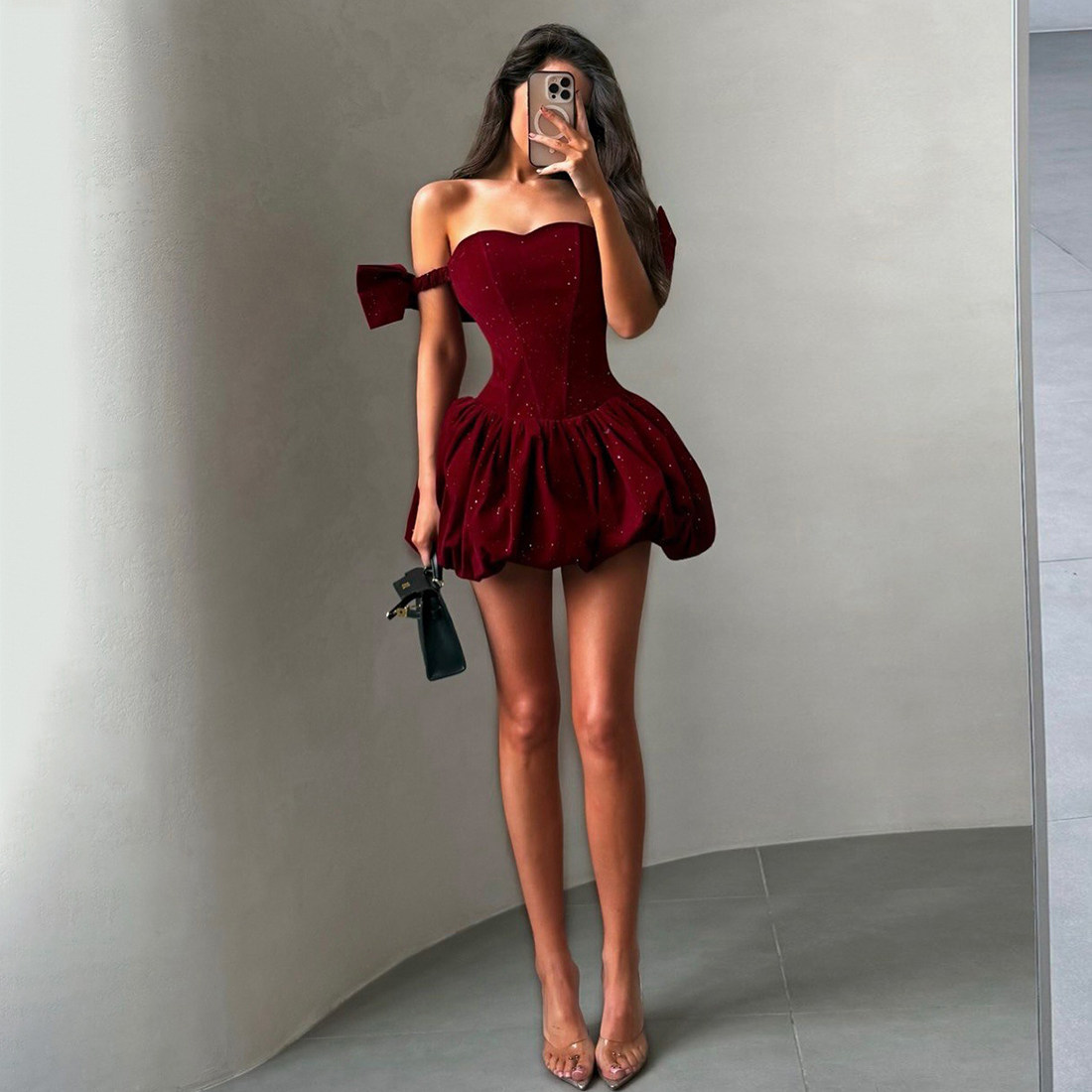 怪诞女孩 年会穿搭蝴蝶结一字肩抹胸连衣裙女 细闪修身收腰蓬蓬裙,淘宝优惠券,粉丝福利购,淘宝优惠卷