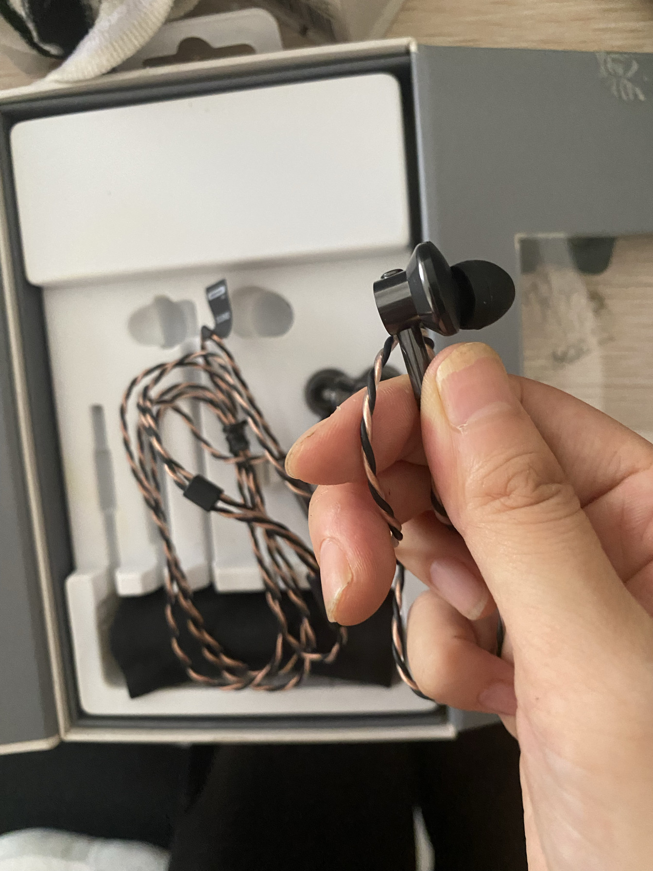 Onkyo/安桥 E700M入耳式耳机耳塞线控麦克风女生音乐电脑金属低音,淘宝优惠券,粉丝福利购,淘宝优惠卷