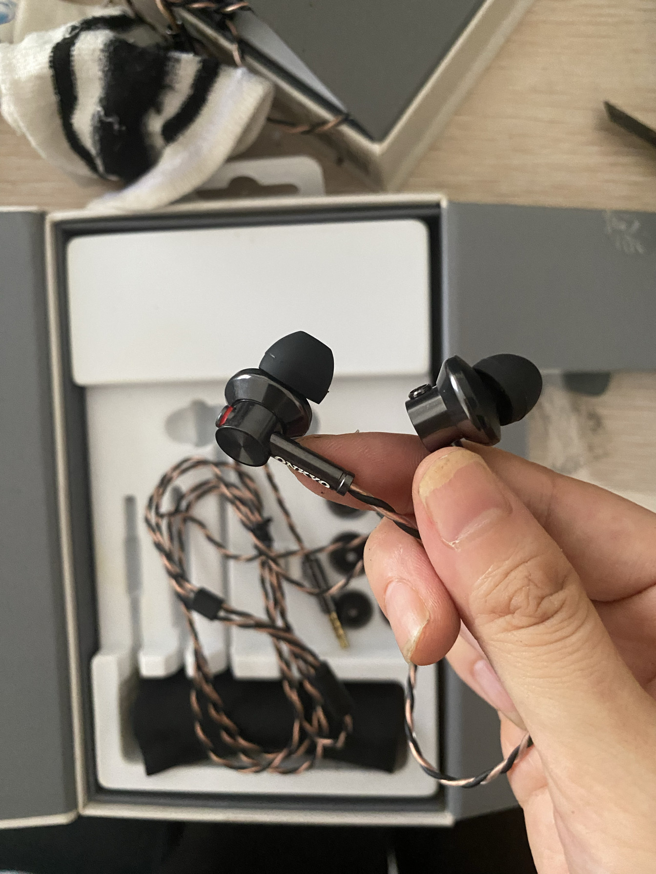 Onkyo/安桥 E700M入耳式耳机耳塞线控麦克风女生音乐电脑金属低音,淘宝优惠券,粉丝福利购,淘宝优惠卷