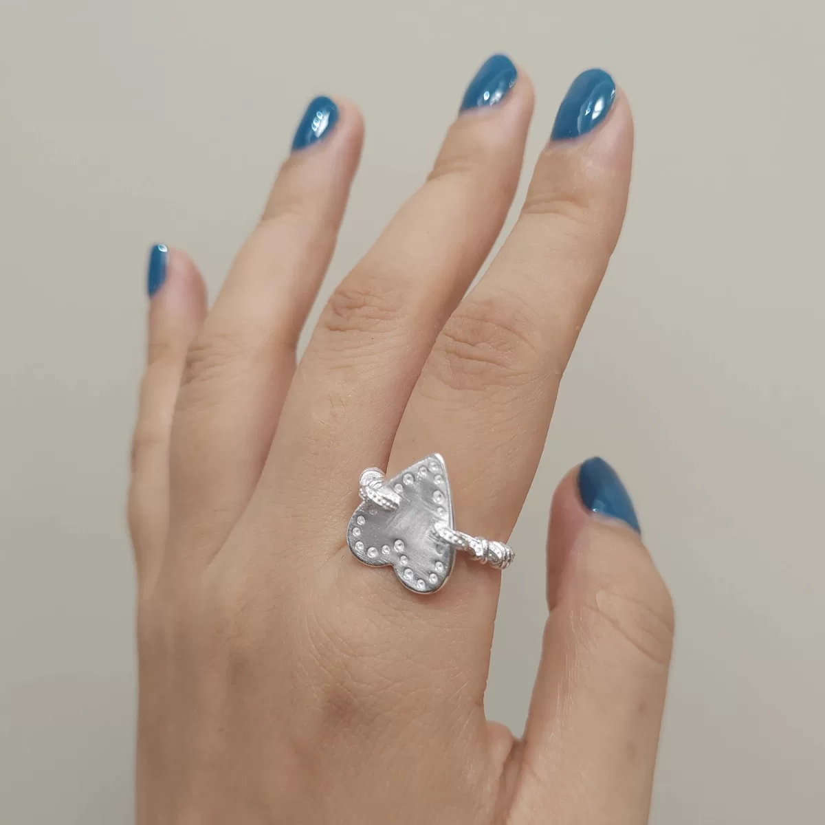 ITS MINE customized all-over sterling silver S925 love ring niche battle love heart entwined playful ring trend