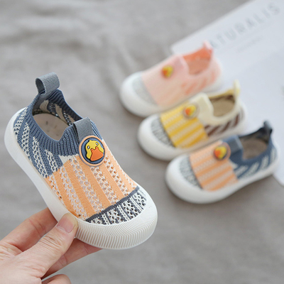 儿童运动鞋网面透气鞋子飞织