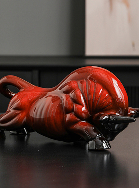 中式红色陶瓷牛霸气桌面摆件