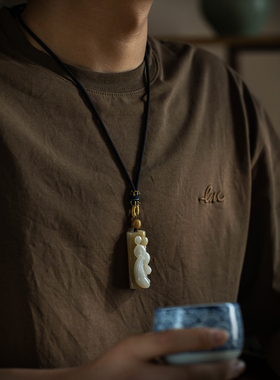 孤品【和田玉·且慢且行】吊坠精工雕刻天然玉石项链收藏级送证书