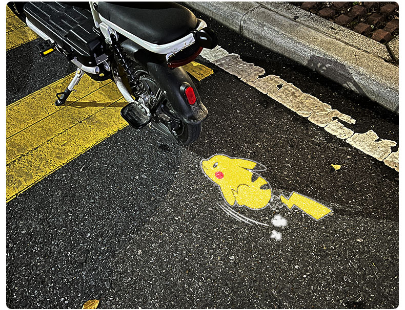 儿童自行车氛围灯夜骑电动摩托车投影灯滑板平衡车动态卡通警示灯 - 图0