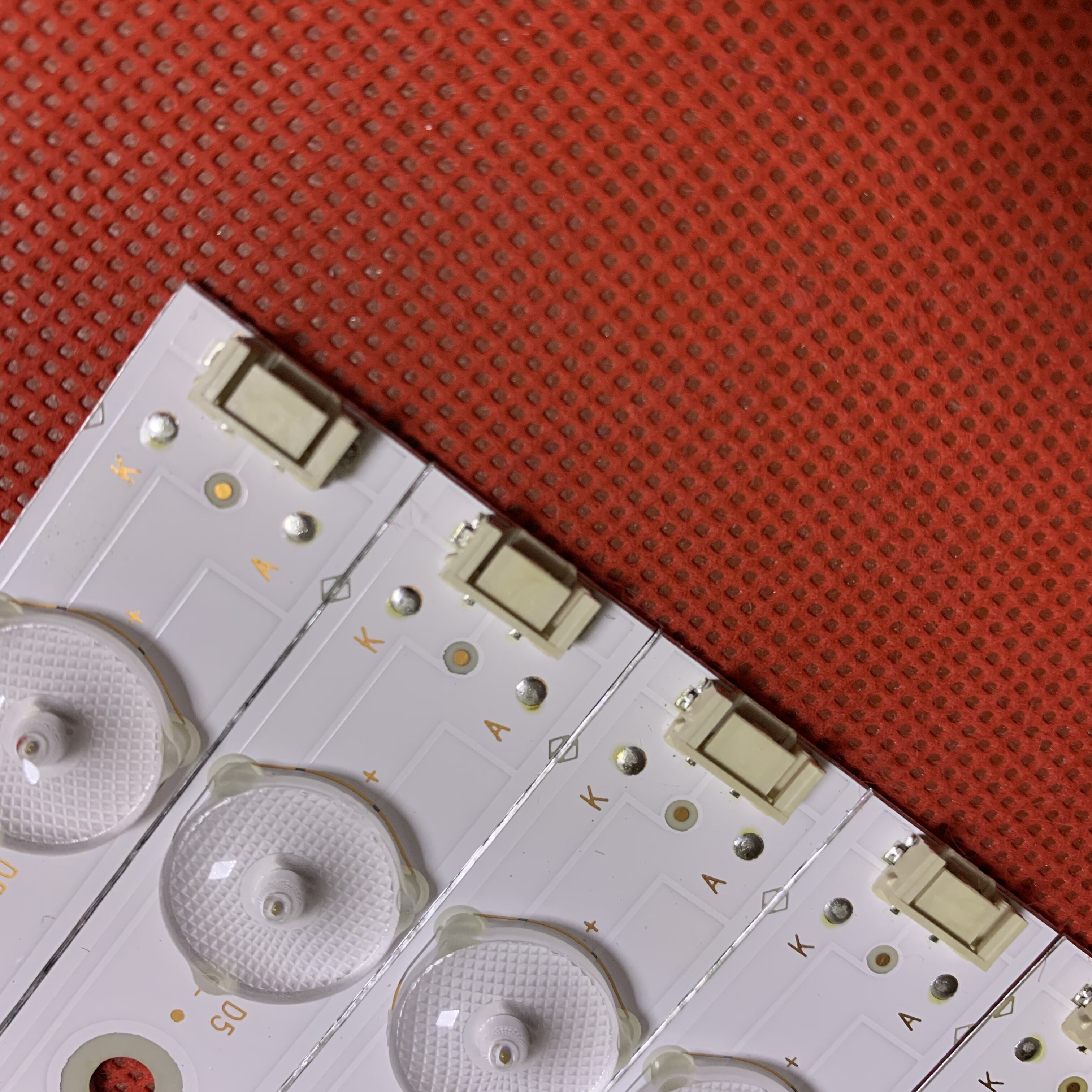 Strisce LED Retroilluminazione Per TV LG 43 Pollici (43UG620V, 43UJ620V, 43UJ6200-UA)