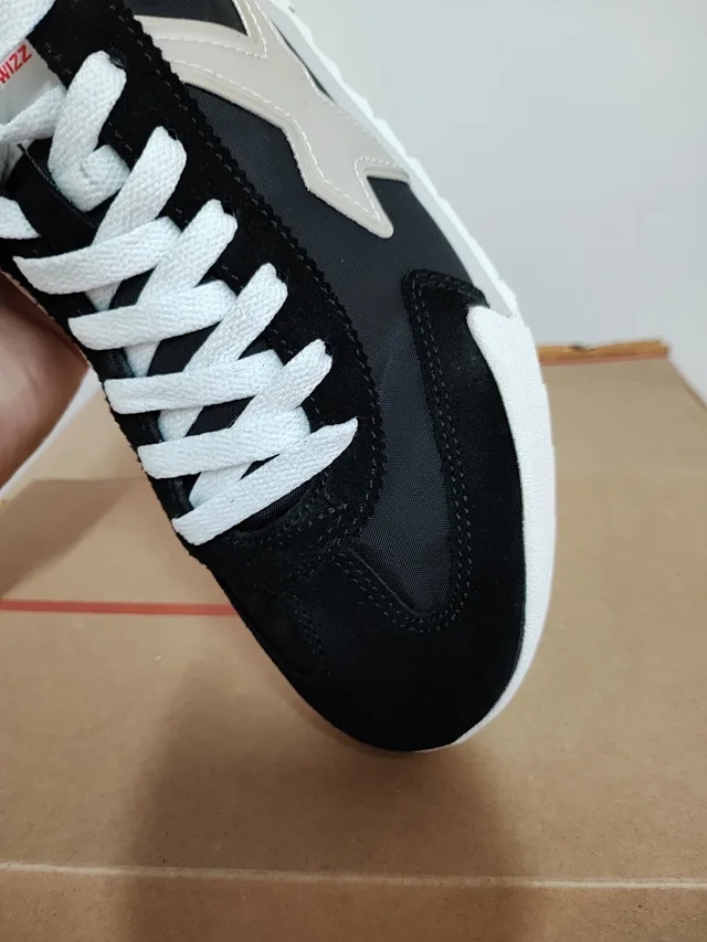 W6YZ 男女款黑色系带透气休闲运动鞋复古跑步鞋38码40/41/42/43码 - 图2