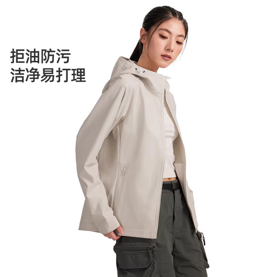 Camel outdoor soft shell jacket for women 2026 spring new casual jacket antistatic windproof and waterproof mountaineering jacket