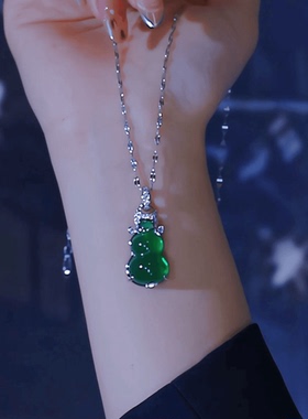 气质国风财神绿色葫芦项链锁骨链