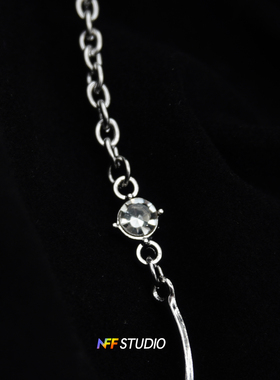 NFF炫彩渐变蝴蝶拼接项链