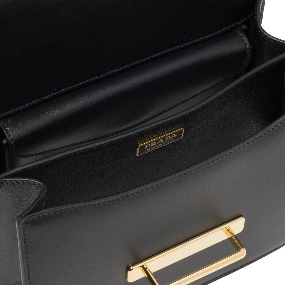  天猫奢品直营女士包袋