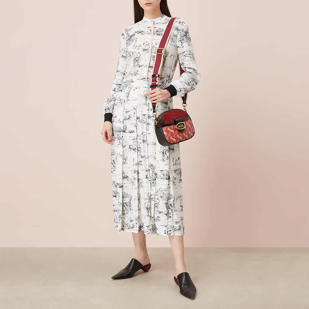  天猫奢品直营女士包袋