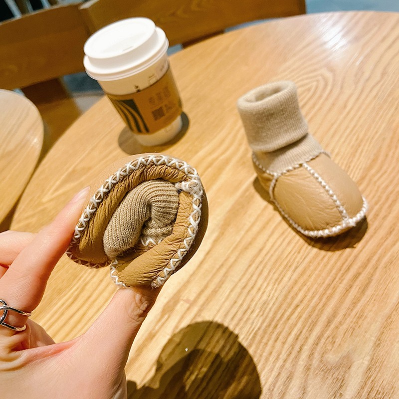 新生婴儿鞋袜秋冬季软底6-12个月男女宝宝学步鞋套脚防掉0-1岁皮