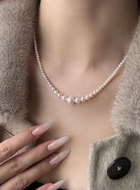 可带在衣领外的中长款毛衣链