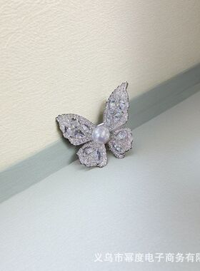 小众轻奢气质满钻新款配饰胸针