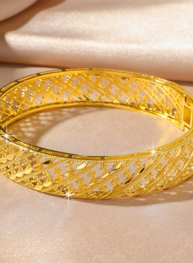 沙金波西米亚镂空孔雀卡扣手镯女