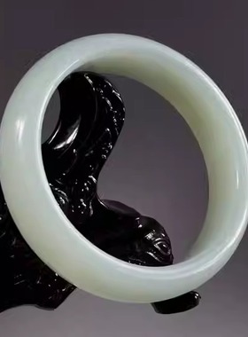 和田玉60mm手镯青白玉青花籽料