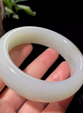 天然和田玉糖羊脂玉59mm圈口手镯