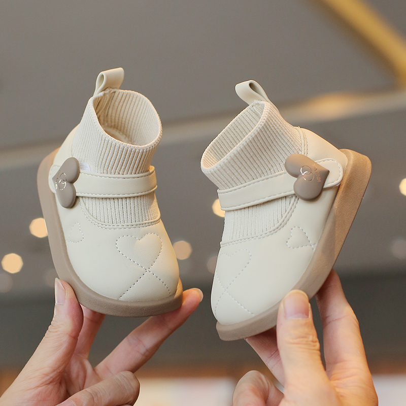 女宝宝公主鞋冬季新款女童棉鞋加绒短靴1一2岁婴儿童软底学步鞋子