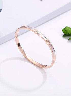 新款白贝壳镶钻钛钢手镯女简约