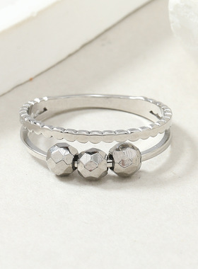 欧美小众钛钢镂空解压戒指