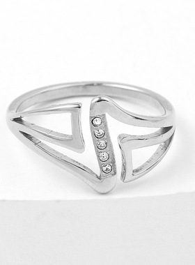 跨境时尚微镶钻三角戒指