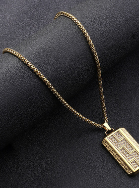 欧美跨境百搭爆款供应 个性轻奢饰品 奢华镶钻金色钛钢吊坠项链女