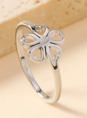 跨境钛钢镂空五叶花爱心戒指