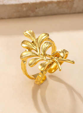 钛钢镀金花朵树叶开口戒
