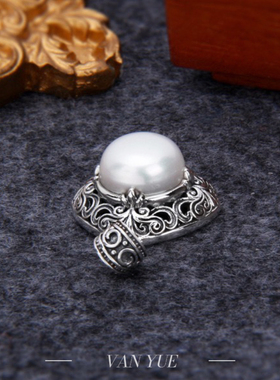 S925纯银藤草纹四方来财菱形吊坠女ins时尚镶天然淡水珍珠项坠