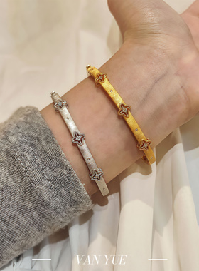 S925纯银手工拉丝布契风四叶草手镯轻奢高级气质复古百搭手饰礼物