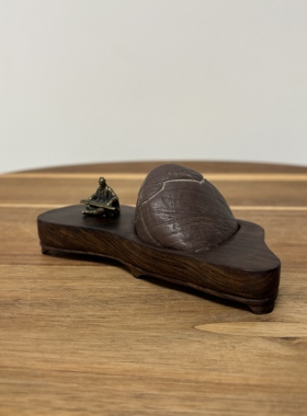 小精品灵璧石摆件含铜人 天然原石 紫红磬色 书桌茶桌办公桌石头