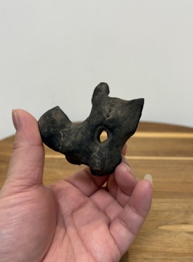 山字/ 天然太湖石毛石未刷 狗洞黑石质 文房笔架 书桌茶桌小摆件