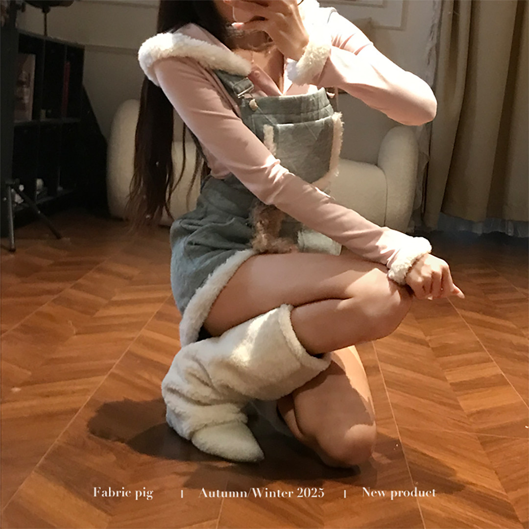 织物猪 蓝绒奶糖 设计感休闲蓝色背带裤女秋冬减龄毛边连体短裤子,淘宝优惠券,粉丝福利购,淘宝优惠卷