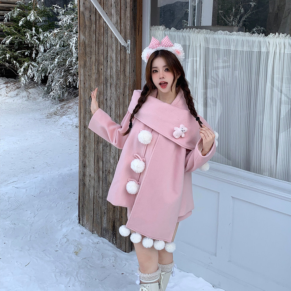 织物猪 球球芝士 新年红色斗篷毛呢套装女冬季加厚保暖外套两件套,淘宝优惠券,粉丝福利购,淘宝优惠卷