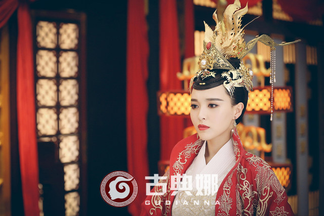 Bride Chinese style queen Tang Yan's costume Weiyang same style