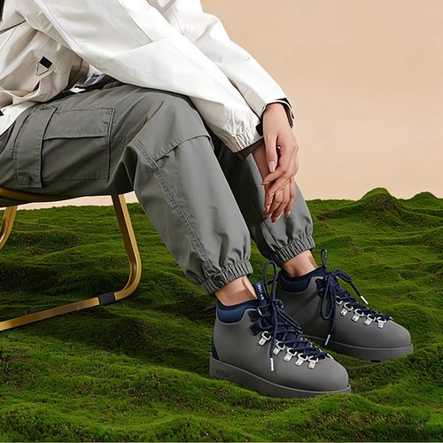 官方正品native马丁靴新款靴子秋冬季女士户外加绒防水防滑雪地靴 - 图1