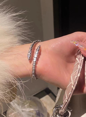 高货灵蛇形手镯满钻四叶草手链女