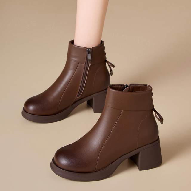 Thick-heeled Martin boots for women, velvet thickened short boots, 2025 autumn and winter new style medium-heeled boots, thick-soled leather boots for women 1105n