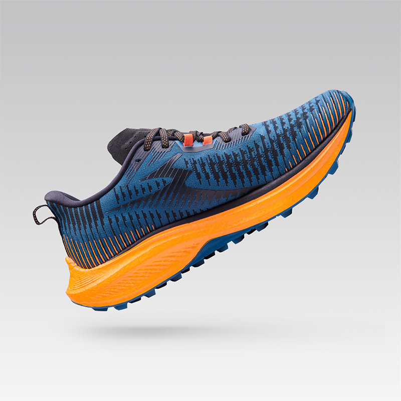 361国际线FUTURA跑步鞋男2025年新款耐磨缓震跑鞋专业防滑户外鞋