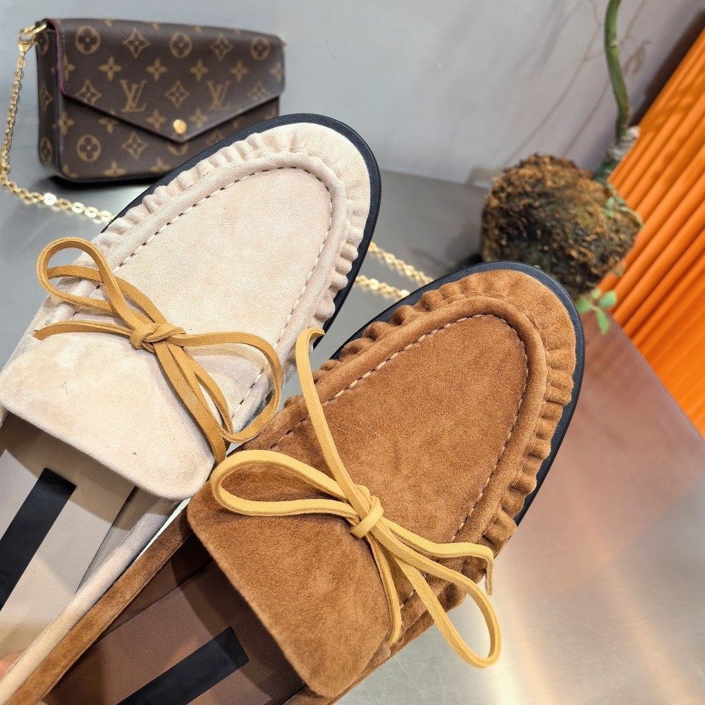 欧洲站女鞋26春季时尚褶皱软牛猄皮圆头休闲舒适款平底乐福鞋单鞋,淘宝优惠券,粉丝福利购,淘宝优惠卷