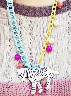 衣服配饰品甜美童趣黑白条纹斑马项链韩版时尚蓝黄拼色金属毛衣链