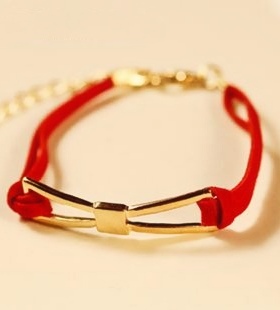 日韩ins甜美蝴蝶结金属红色皮绳时尚简约中国风本命年红绳手链女