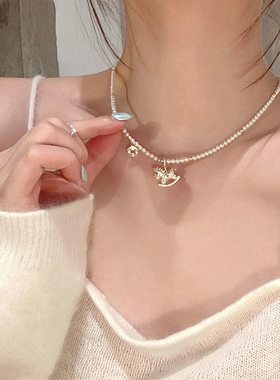 新款韩系小米珍珠项链满钻小金马吊坠可爱精致简约高级感满满