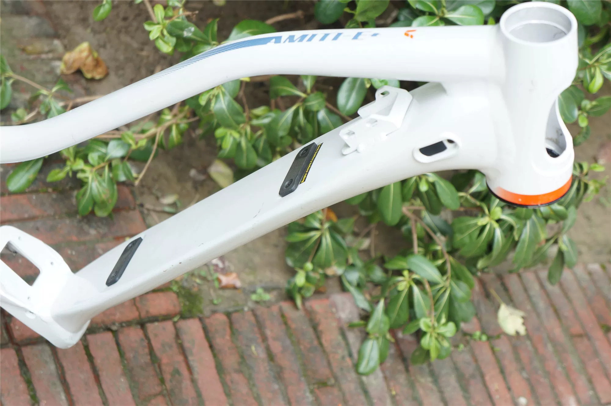 Lithium battery, engine disc brake, mountain frame, aluminum alloy