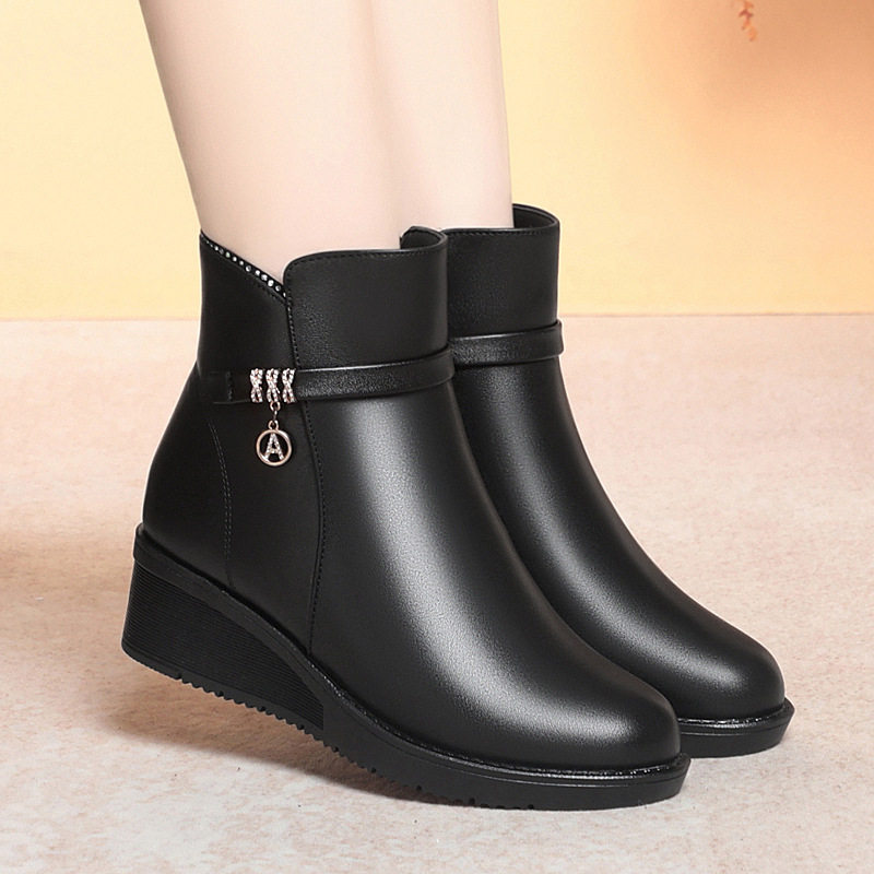 女冬新款百搭加绒女靴皮鞋圆头真皮舒适中年妈妈棉鞋粗跟冬季短靴,淘宝优惠券,粉丝福利购,淘宝优惠卷