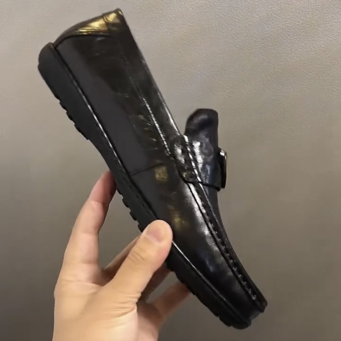 139欧洲站商务休闲新款低帮男士懒人一脚蹬休闲纯牛皮男豆豆鞋,淘宝优惠券,粉丝福利购,淘宝优惠卷