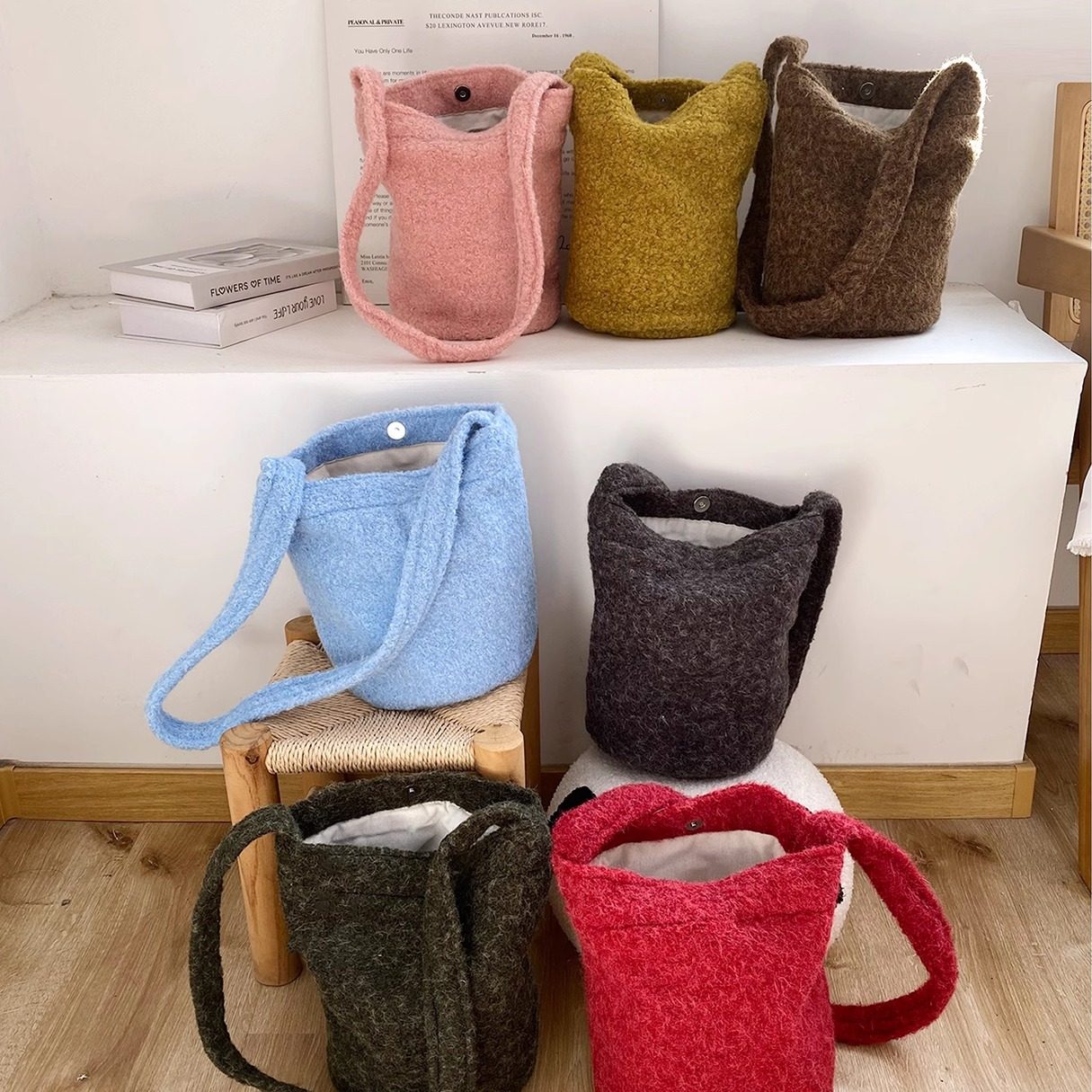 自留款秋冬氛围感黄果树学生手提单肩包韩国芥末黄毛绒软糯水桶包,淘宝优惠券,粉丝福利购,淘宝优惠卷