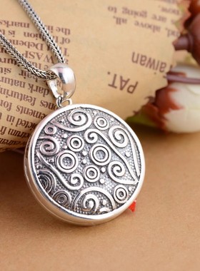 可以装东西的吊坠可打开放相片