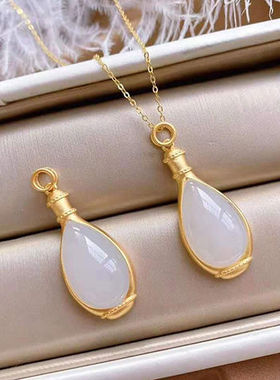 合金镀金锁骨项链镶嵌白玉吊坠女款复古宫廷风中式玉瓶项坠挂坠礼