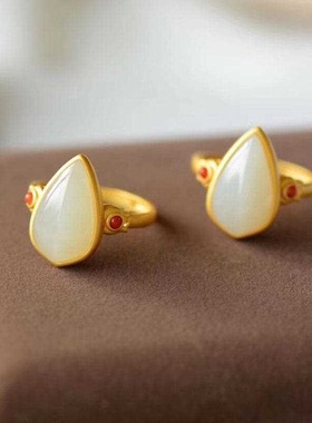 镀金色镶嵌宝石鎏金工艺简约时尚